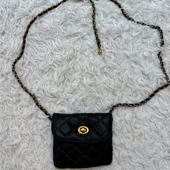 Black Quilted Crossbody Bag - Picture 4 of 6